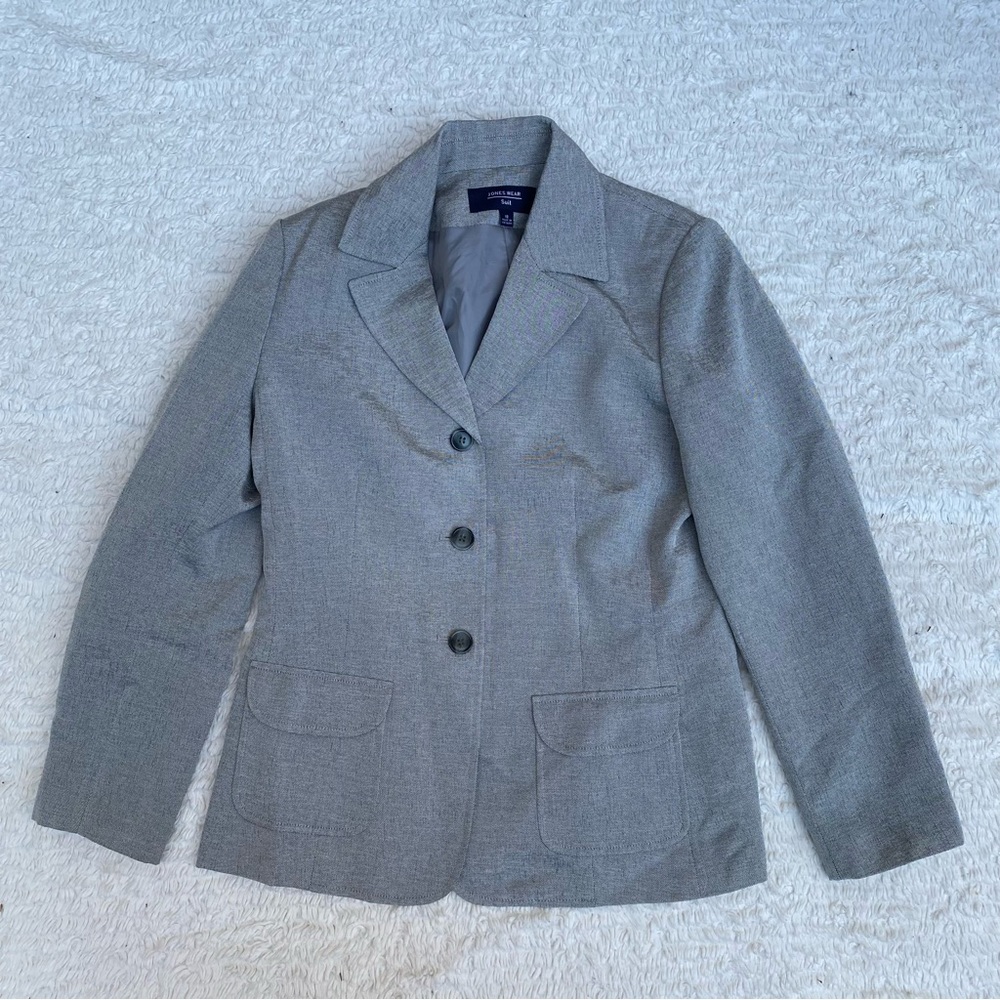 Jones Wear Studio Suit Woman formal office gray color blazer size 10